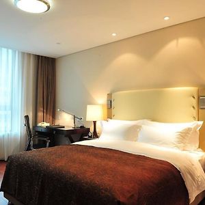 Garden Suite Room